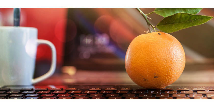 Gesunde Ernährung auf der Arbeit – wie geht das zusammen?