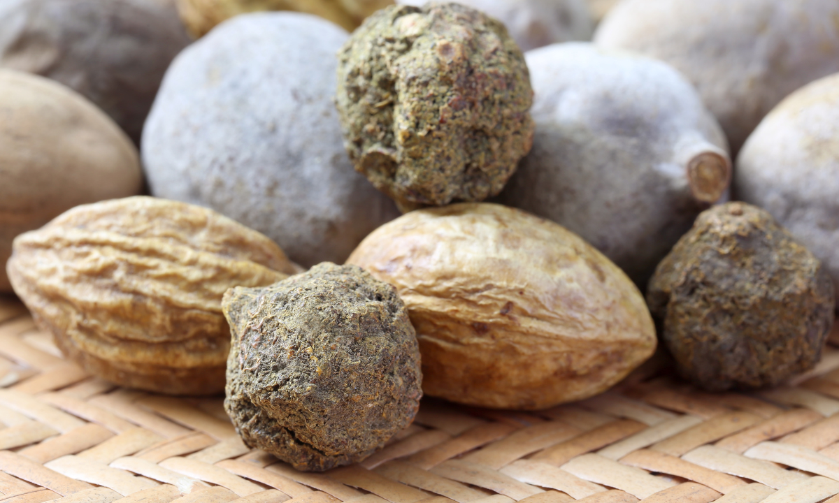Triphala: Die ayurvedische Dreifruchtrezeptur und ihre Vorteile