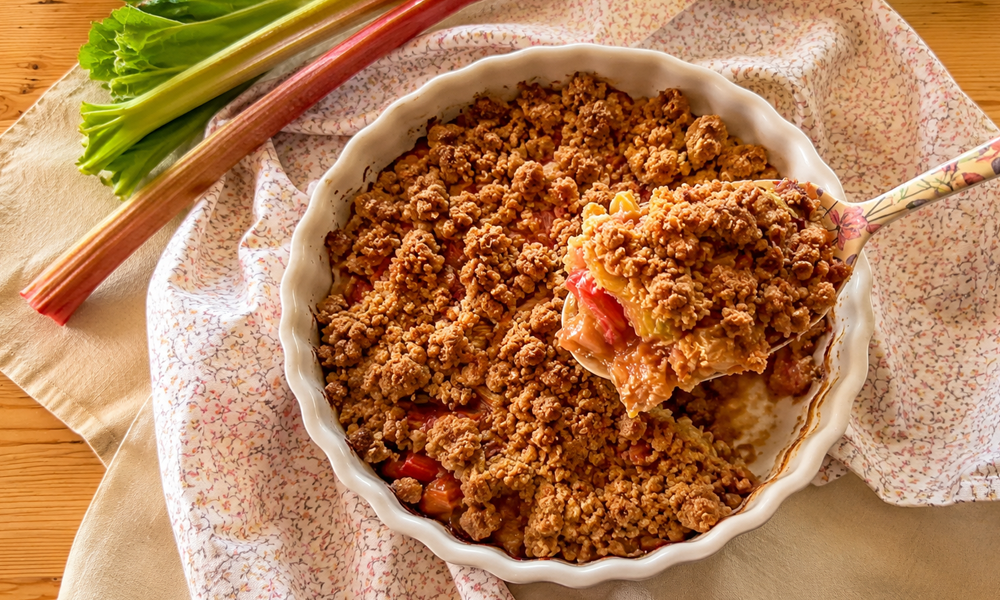Ayurvedischer Rhabarber Crumble